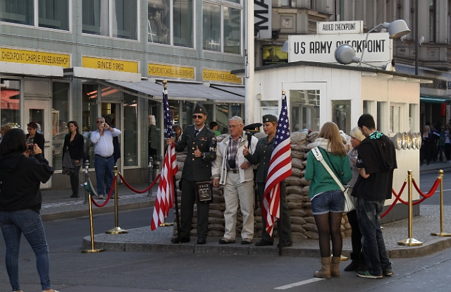 135 Checkpoint Charlie.JPG